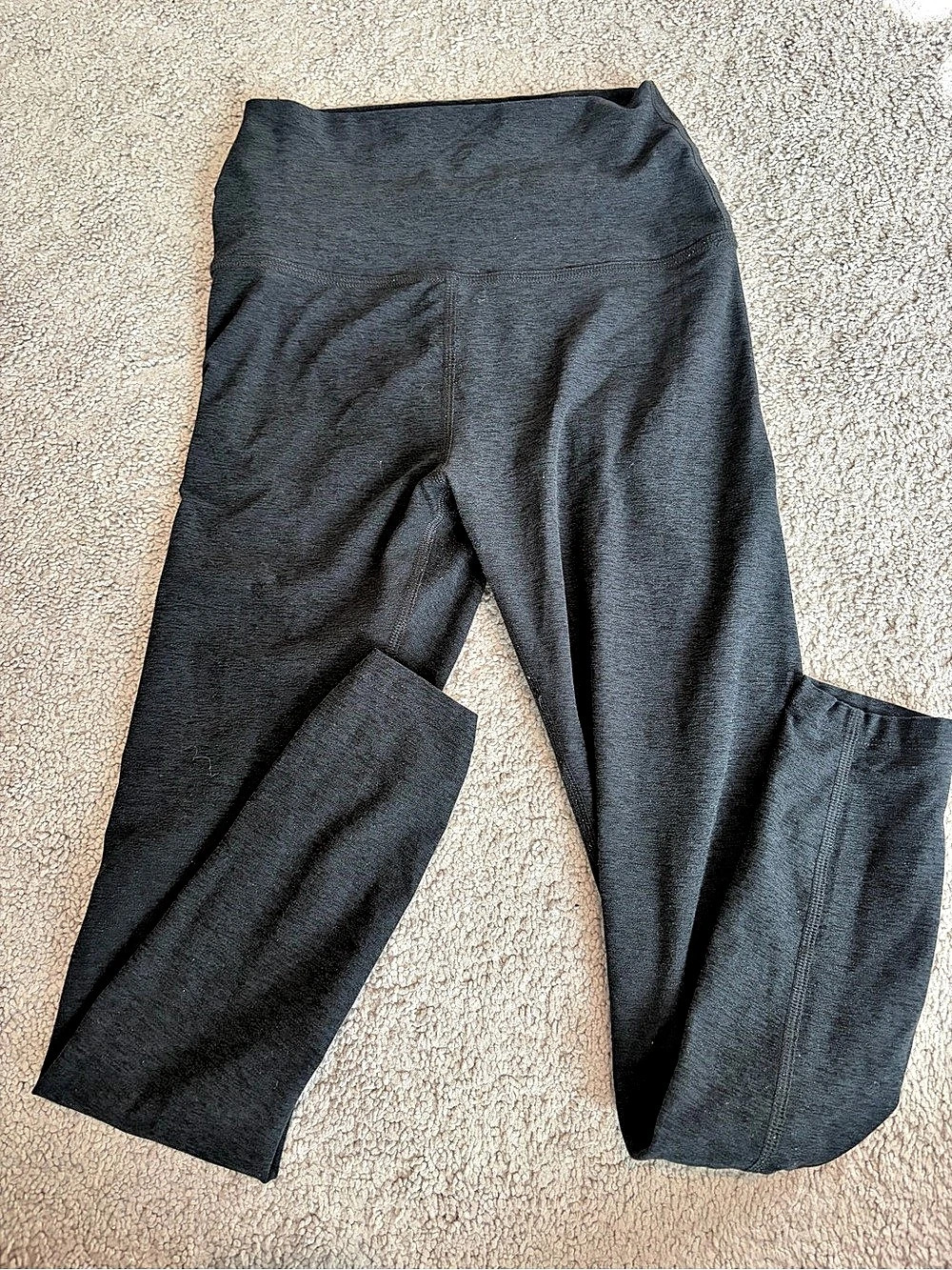 Beyond Yoga Gray Athletic Leggings Like New